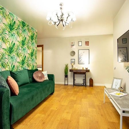 ניקולייב Luxury Apartment With 2 Bedrooms In The City Center מראה חיצוני תמונה